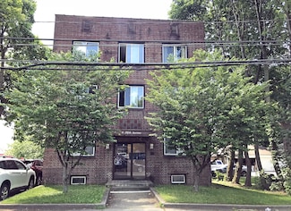 4 5th Ave, Danbury, CT 06810