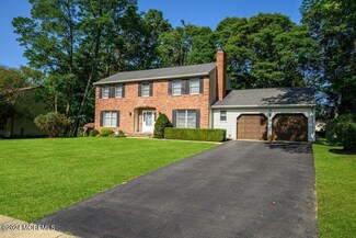14 Spicy Pond Rd, Howell, NJ 07731