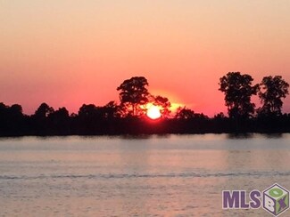 8 Lake Mary Rd, Woodville, MS 39669