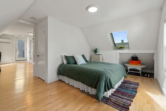 32 Richardson St, Somerville, MA 02145