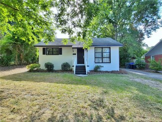 470 Mcphee Dr, Fayetteville, NC 28305
