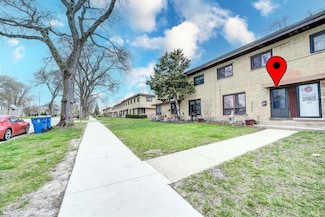 218 E Highland Ave, Mount Prospect, IL 60056