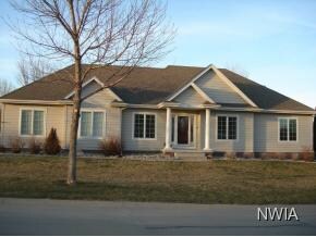 343 Oxbow Trail, Dakota Dunes, SD 57049