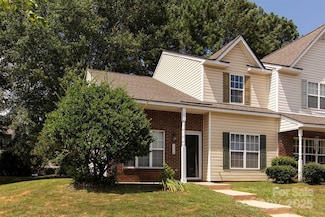 7546 Petrea Ln, Charlotte, NC 28227