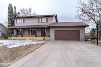 522 Maplewood Dr, Thompson, ND 58278