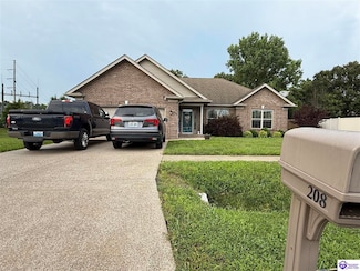 208 Carolyn Ct, Radcliff, KY 40160