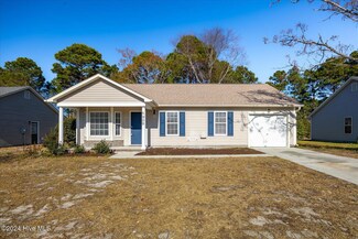 909 Brewster Ln, Wilmington, NC 28412