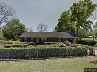 301 Mckinley St, Dublin, GA 31021