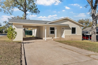 1413 W 13th St, Clifton, TX 76634