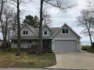 4336 N Lake Shore Dr, Black River, MI 48721