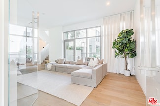 8600 Wilshire Blvd Unit PH20, Beverly Hills, CA 90211