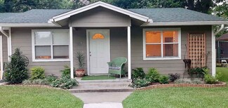 307 S Avenue J, Clifton, TX 76634