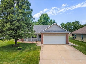 903 Howenstein St, Cameron, MO 64429