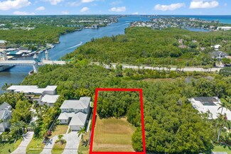 22 Hudson Ave, Ocean Ridge, FL 33435