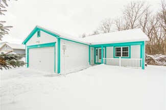 155 Hickory Manor Dr, Rochester, NY 14606