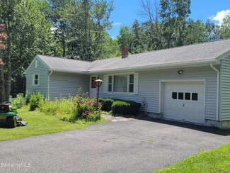 68 Wade Inn Rd, Becket, MA 01223