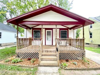 1216 Parkview St, Lansing, MI 48912