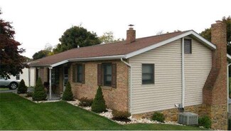 11 Donna Cir, Pottsville, PA 17901