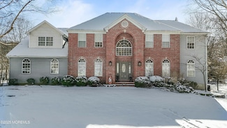 15 Rues Rd, Cream Ridge, NJ 08514
