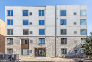 919 12th St NE Unit 303, Washington, DC 20002