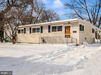 492 Bruce Ave, Odenton, MD 21113
