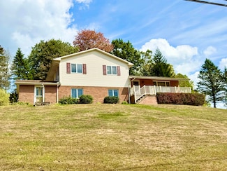 129 Beyer Rd, Punxsutawney, PA 15767