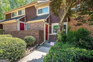 69 Country Place Ct, Alpharetta, GA 30005