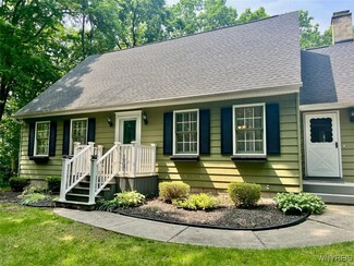 174 Marlin Dr, Grand Island, NY 14072