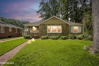 1203 W Church St, Elizabeth City, NC 27909