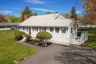 98 Dandy Rd, Brockton, MA 02302