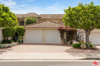 2282 Canyonback Rd, Los Angeles, CA 90049