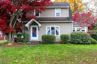 5 Spier Ave, Enfield, CT 06082