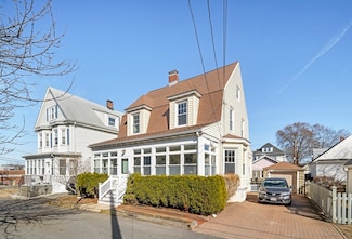 15 Williams St, Winthrop, MA 02152