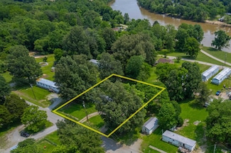 249 E 2nd St, Calhoun, KY 42327