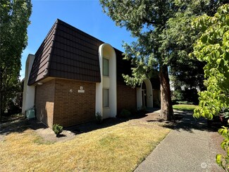 11010 NE 68th St Unit 624, Kirkland, WA 98033