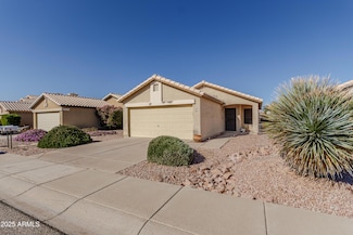 2112 E Robin Ln, Phoenix, AZ 85024