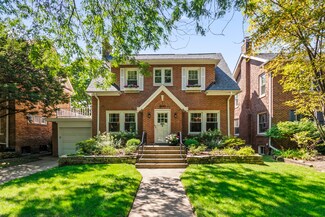 2640 Asbury Ave, Evanston, IL 60201