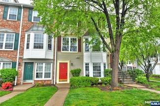 803 Sassafras Ct, Mahwah, NJ 07430