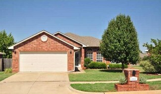 2004 Skyline Dr, Edmond, OK 73003