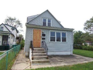 619 E 154th St, Phoenix, IL 60426