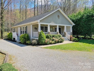107 Timberline Dr, Maggie Valley, NC 28751