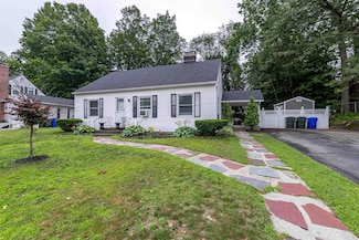 87 Lodge St, Manchester, NH 03104