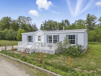 45 Lone Pine Dr, Sabattus, ME 04280