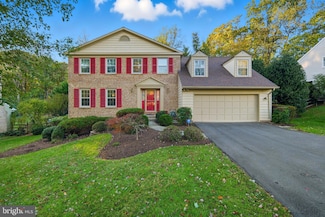 2724 Berryland Dr, Oakton, VA 22124
