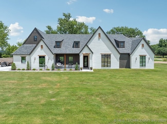 27353 E 64th St S, Broken Arrow, OK 74014