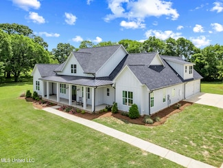 177 Russell Rd, Flora, MS 39071