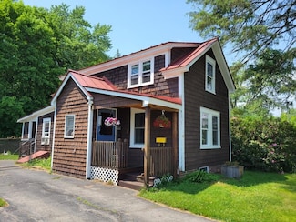 4 Fifield St, Concord, NH 03303