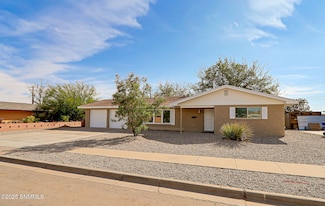 2105 Carlyle Dr, Las Cruces, NM 88005