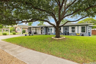307 Teakwood Ln, San Antonio, TX 78216