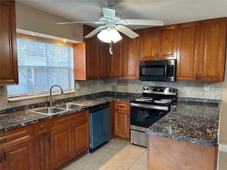 5818 Swordfish Ct, Tamarac, FL 33319